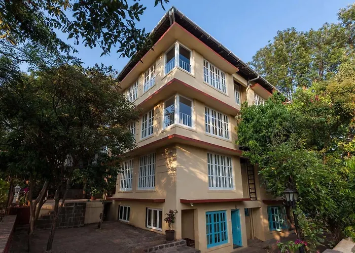 Antilia Villa - Luxurious-Ac-Swimming Pool Panchgani